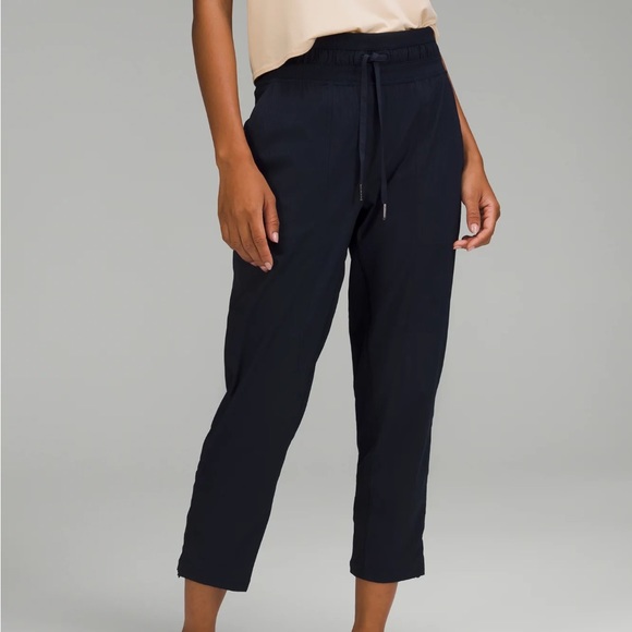 lululemon athletica Pants - Lululemon Dance Studio Mid-Rise Cropped Joggers 25" Size 6